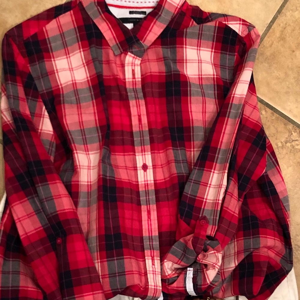 Gorgeous! Tommy Hilfiger Button Down.